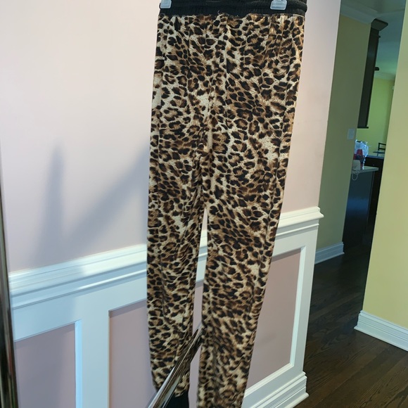 Leopard Print Joggers 🐆 - Picture 4 of 4